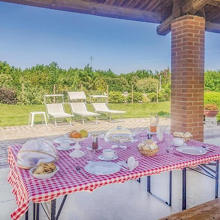 Awesome Home In Ariano Nel Polesine With Kitchen San Basilio Εξωτερικό φωτογραφία