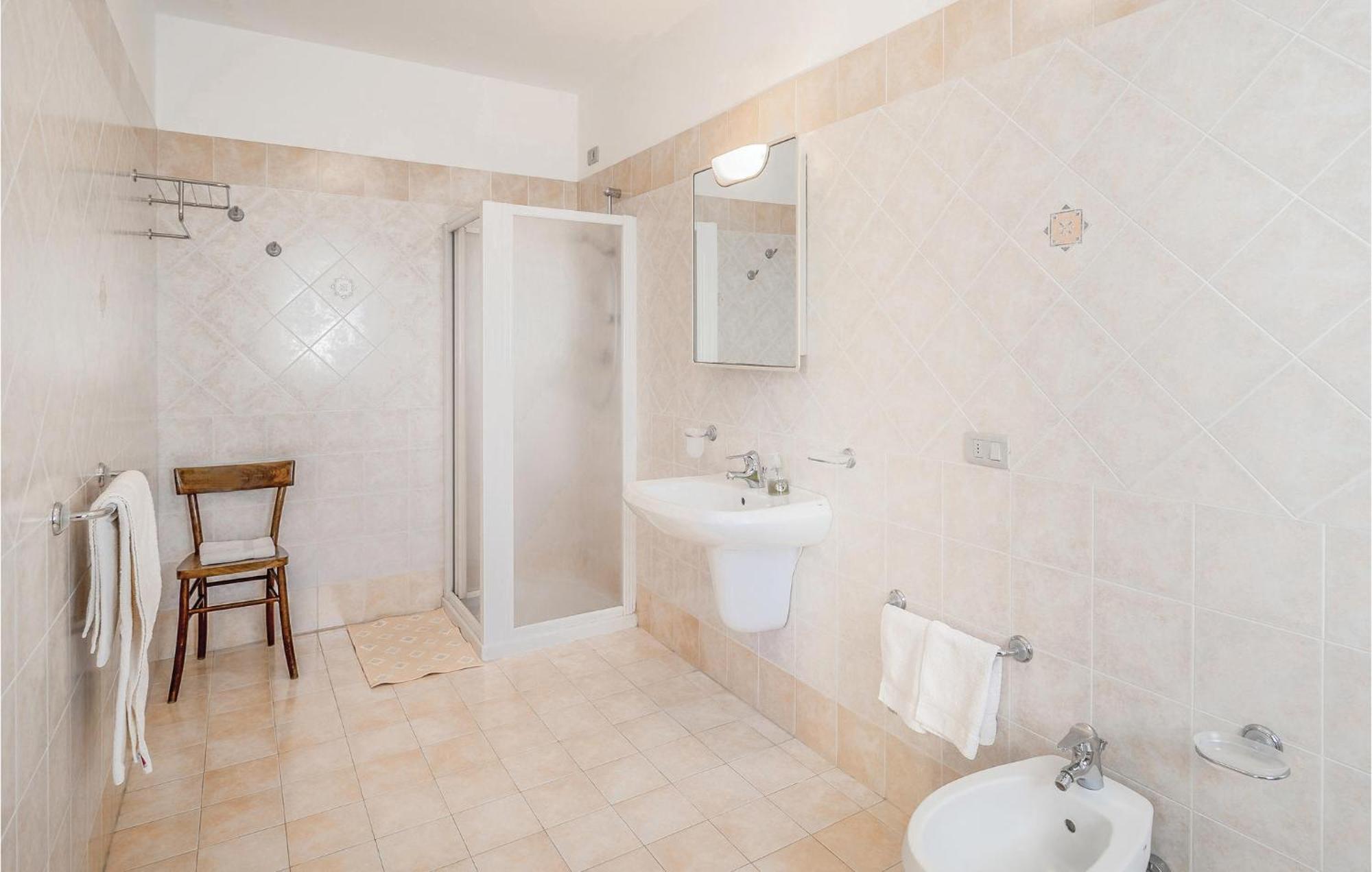 Awesome Home In Ariano Nel Polesine With Kitchen San Basilio Εξωτερικό φωτογραφία