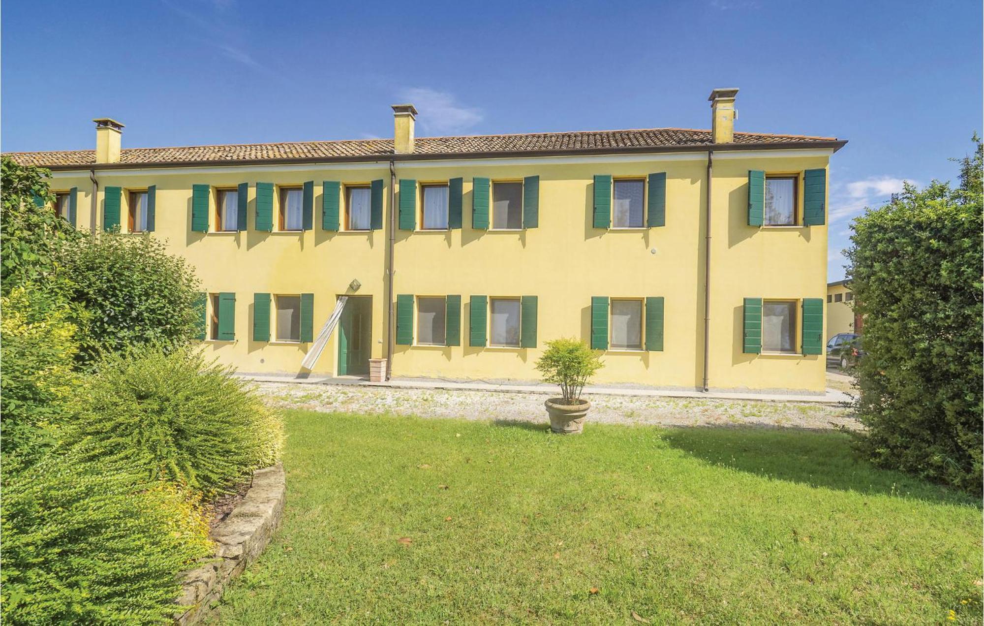 Awesome Home In Ariano Nel Polesine With Kitchen San Basilio Εξωτερικό φωτογραφία
